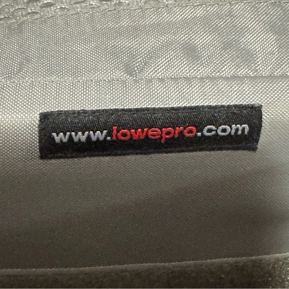 Vintage Camera Bag Lowepro Nova Mini Camera Bag DSLR Video Camera Padded Bag